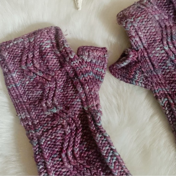 Homemade Knitted Gauntlet Fingerless Gloves OS - Picture 3 of 6